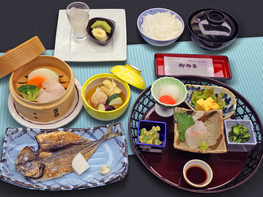 朝食　4月、5月　偶数日