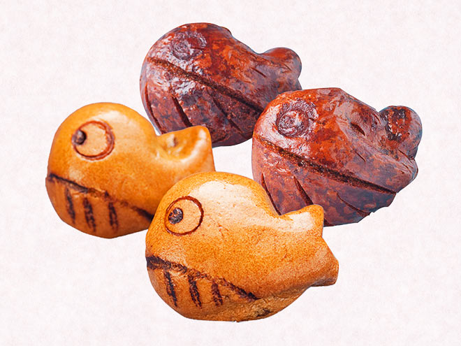クジラの揚げ饅頭